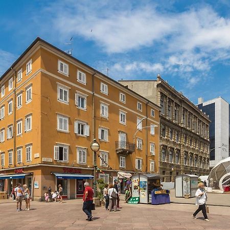 Apartment Juna Рийека Екстериор снимка