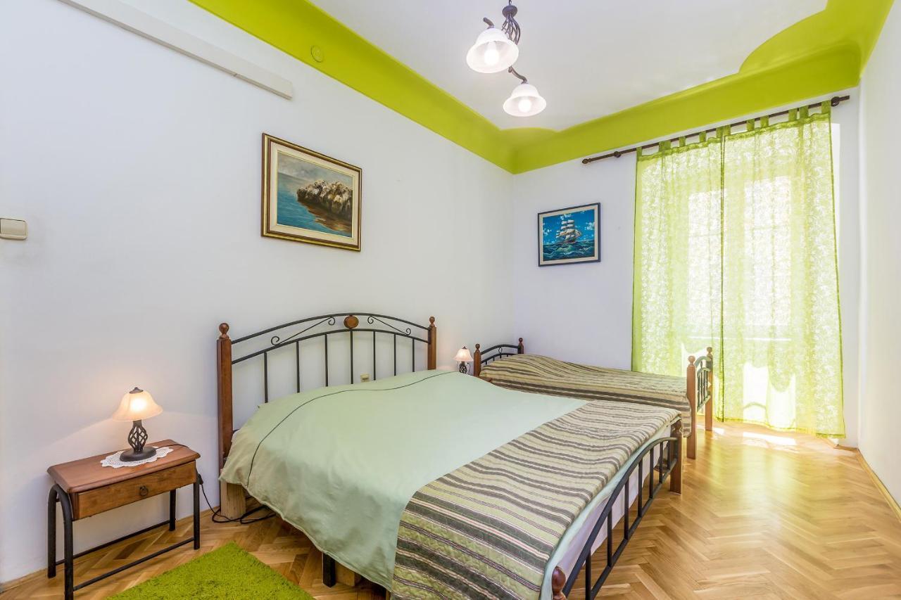 Apartment Juna Рийека Екстериор снимка