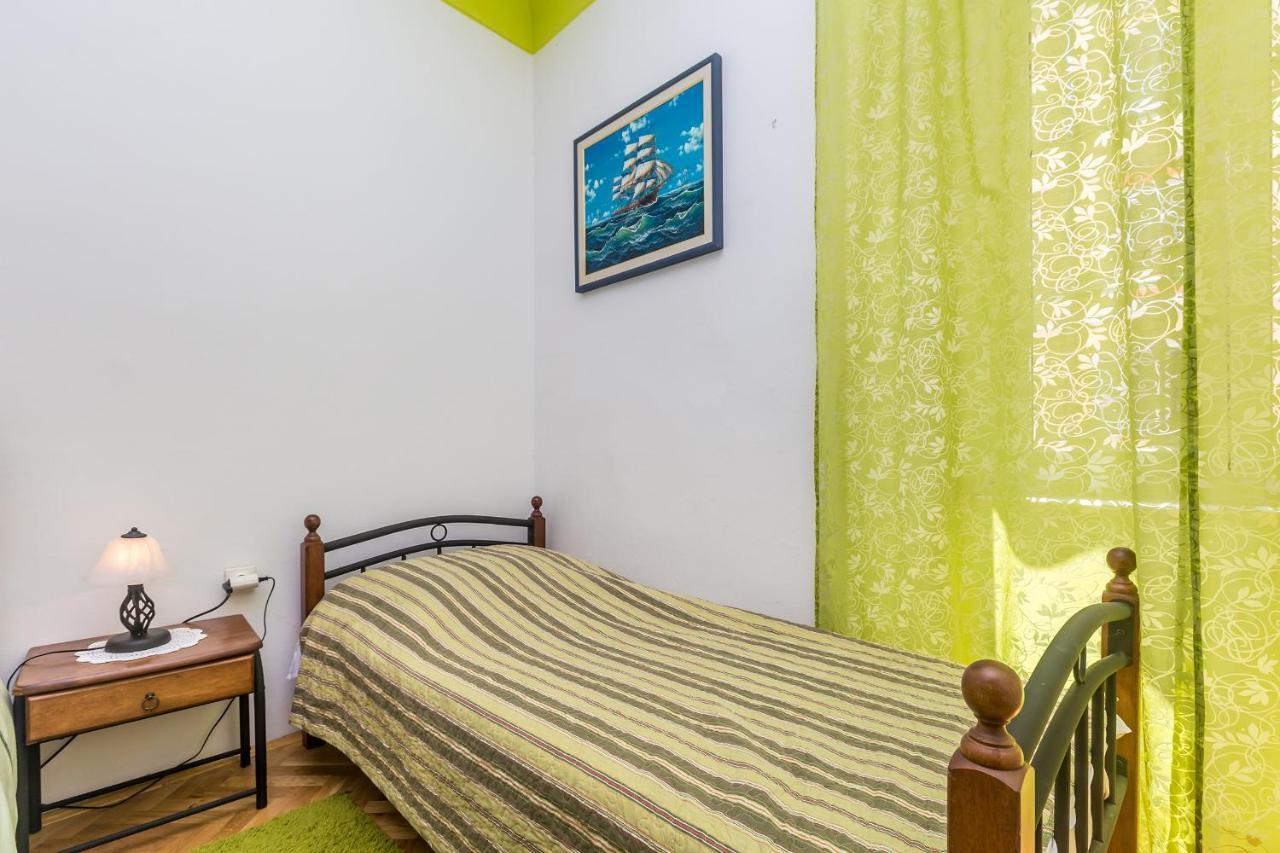 Apartment Juna Рийека Екстериор снимка