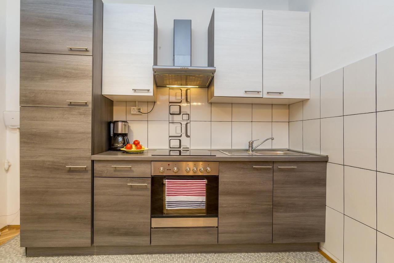 Apartment Juna Рийека Екстериор снимка